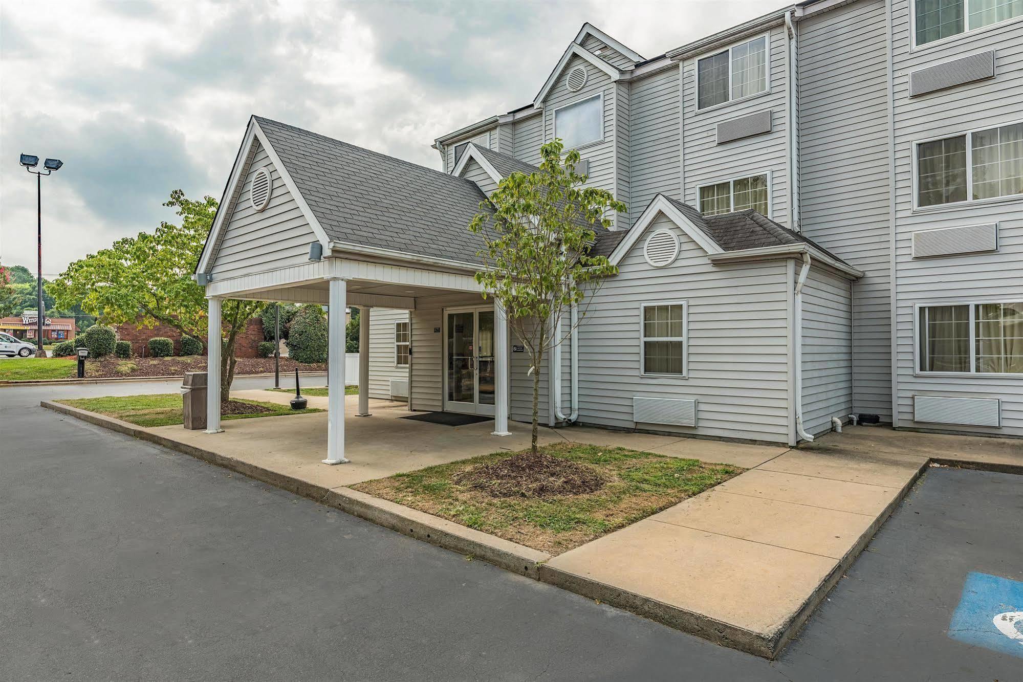 Motel 6-Charlotte, Nc - University エクステリア 写真