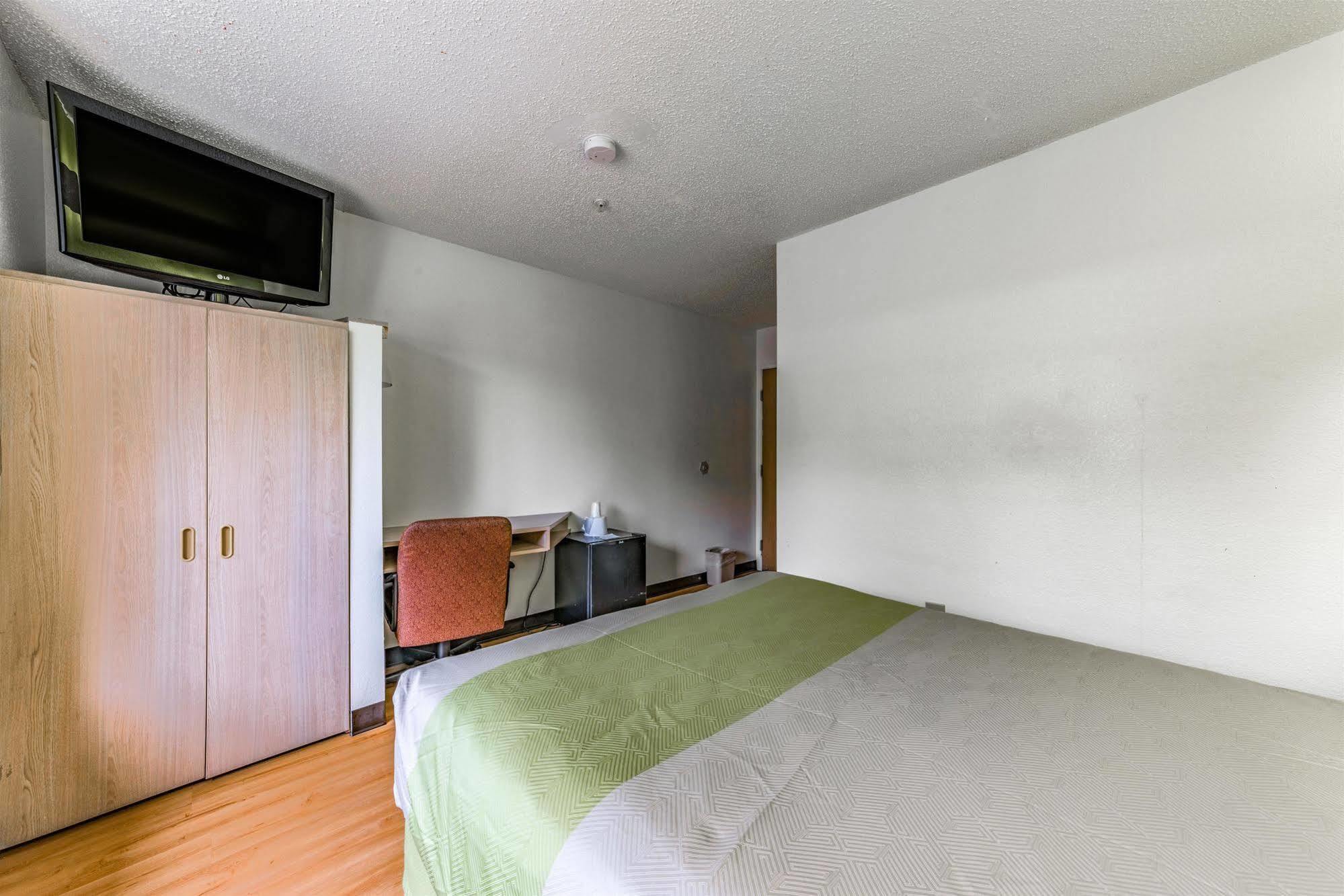 Motel 6-Charlotte, Nc - University エクステリア 写真