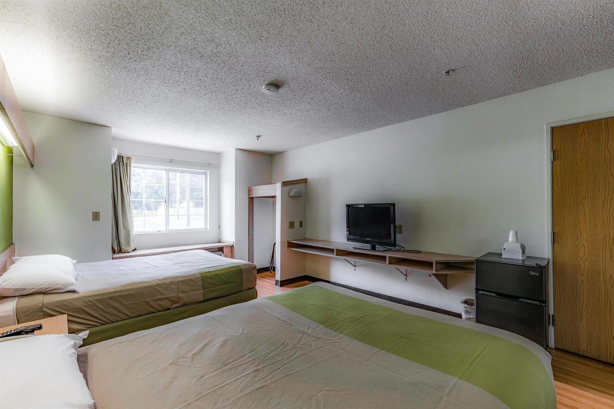 Motel 6-Charlotte, Nc - University エクステリア 写真